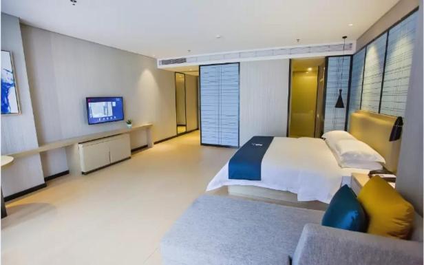 Echarm Hotel Ji'Nan Railway Station Csinan Kültér fotó