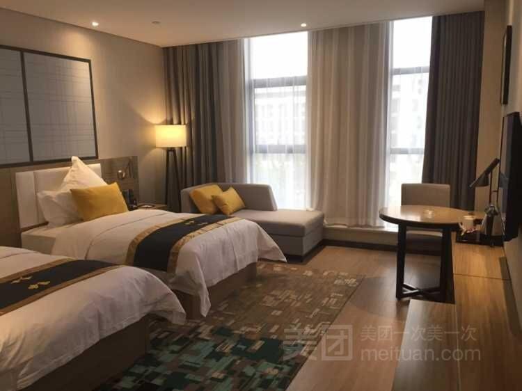 Echarm Hotel Ji'Nan Railway Station Csinan Kültér fotó
